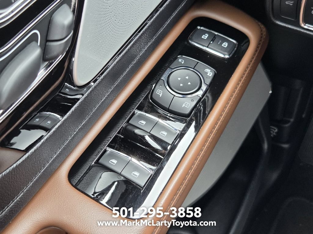 Used 2022 Lincoln Aviator Reserve w/ Equipment Group 201A AWD/4WD image 30