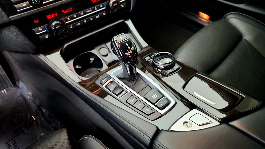 Used 2015 BMW 550i xDrive Sedan AWD/4WD image 17
