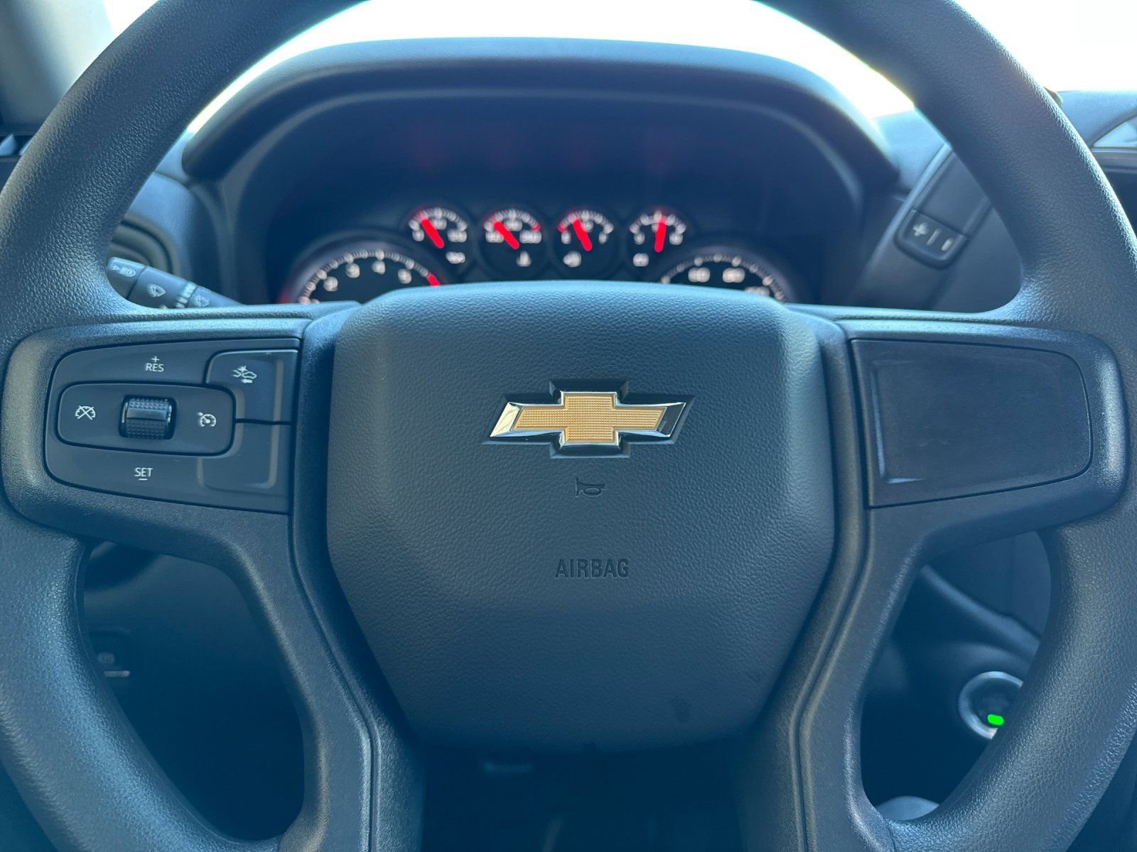 New 2026 Chevrolet Silverado 1500 Custom w/ LPO, Dark Essentials Package image 24