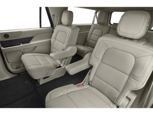 Used 2018 Lincoln Navigator L Select image 14