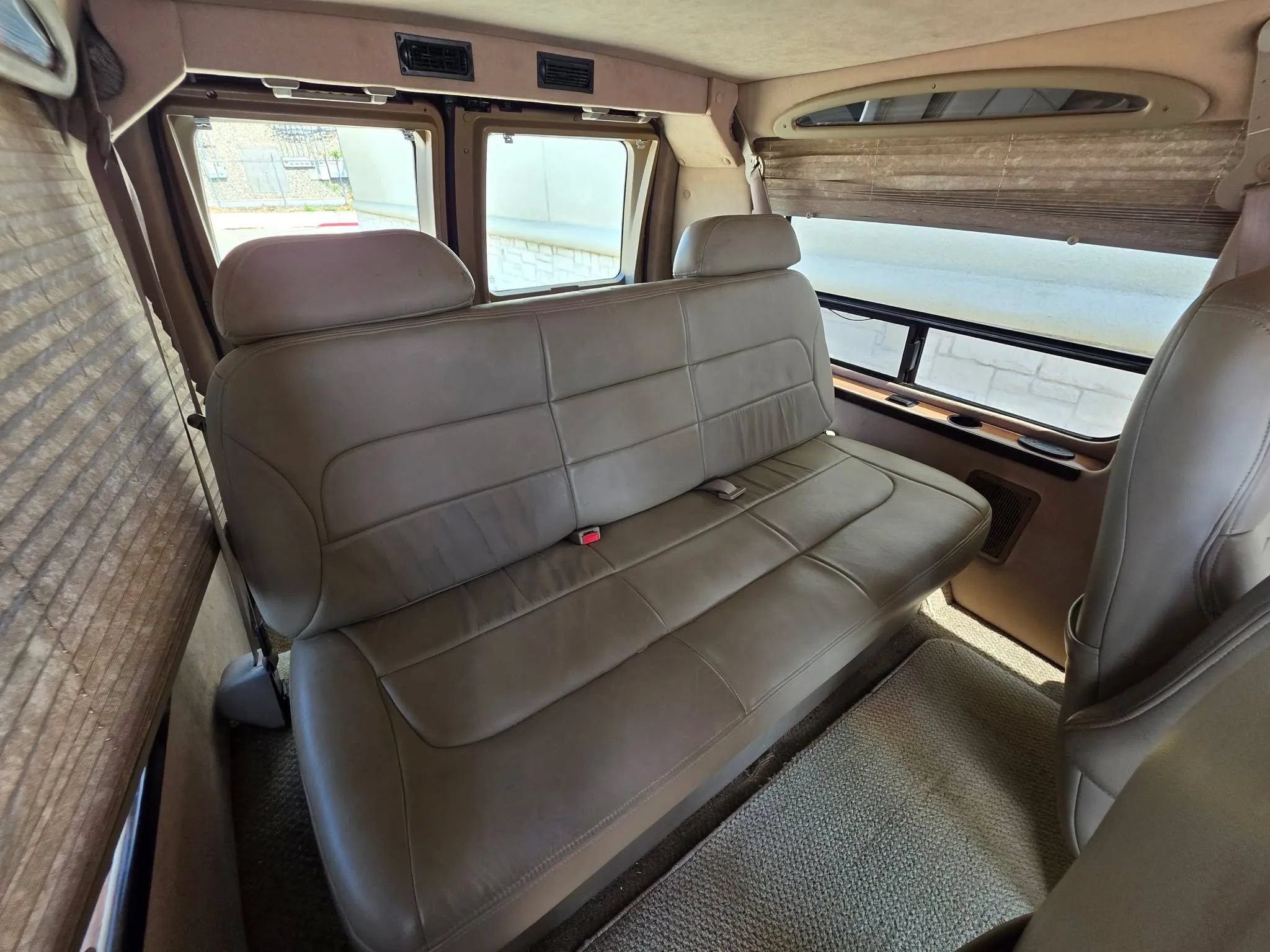 Used 2003 Ford E-150 and Econoline 150 RWD image 12