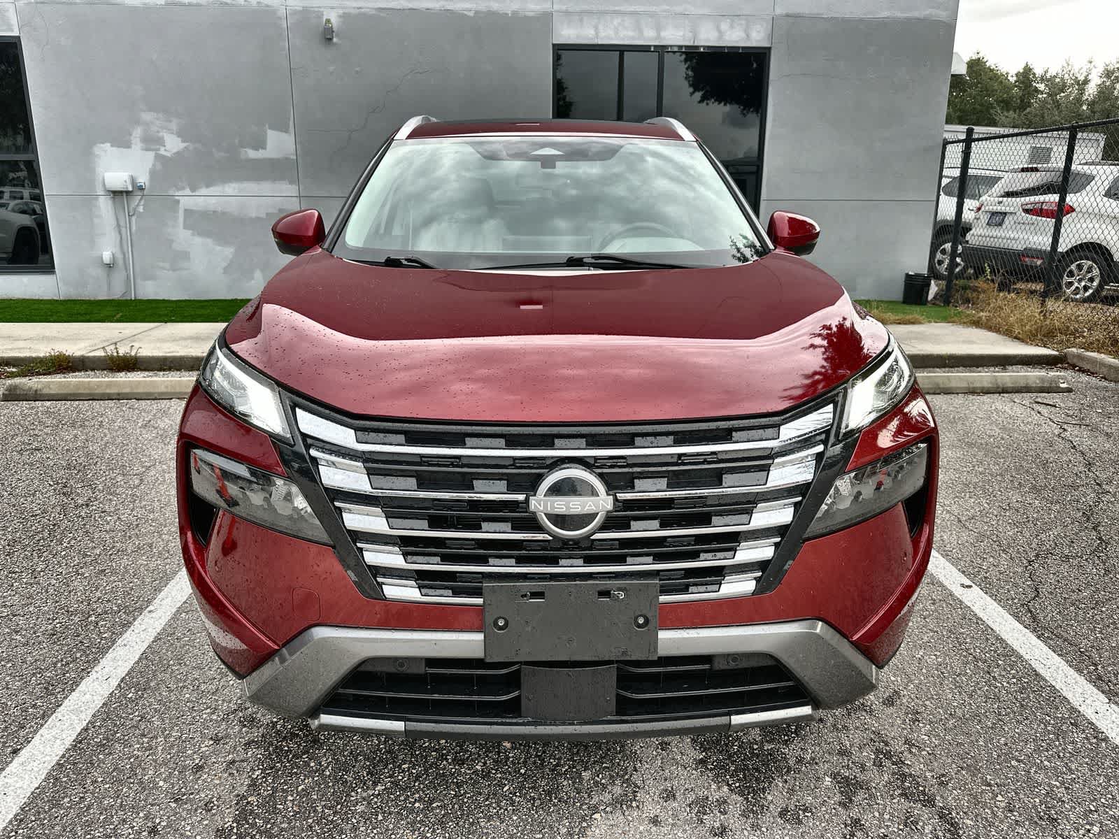 Used 2024 Nissan Rogue SL w/ SL Premium Package FWD image 12