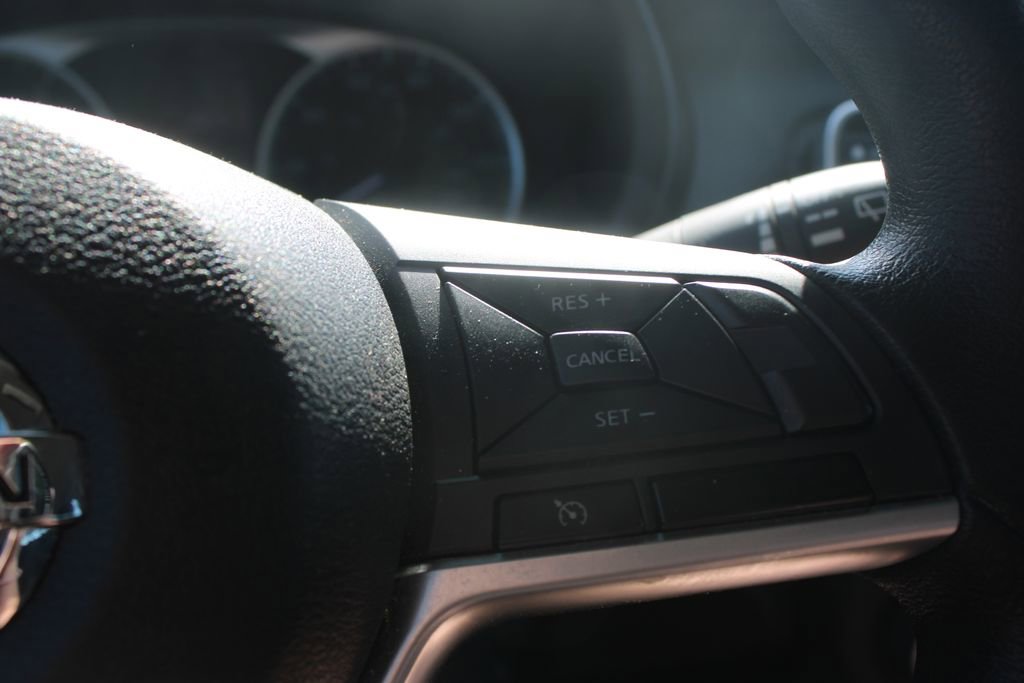 Used 2021 Nissan Kicks S image 21