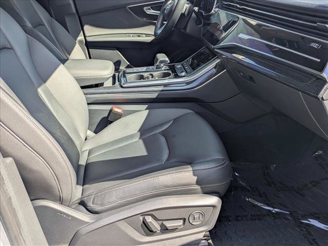 Used 2019 Audi Q8 Premium Plus AWD/4WD image 22