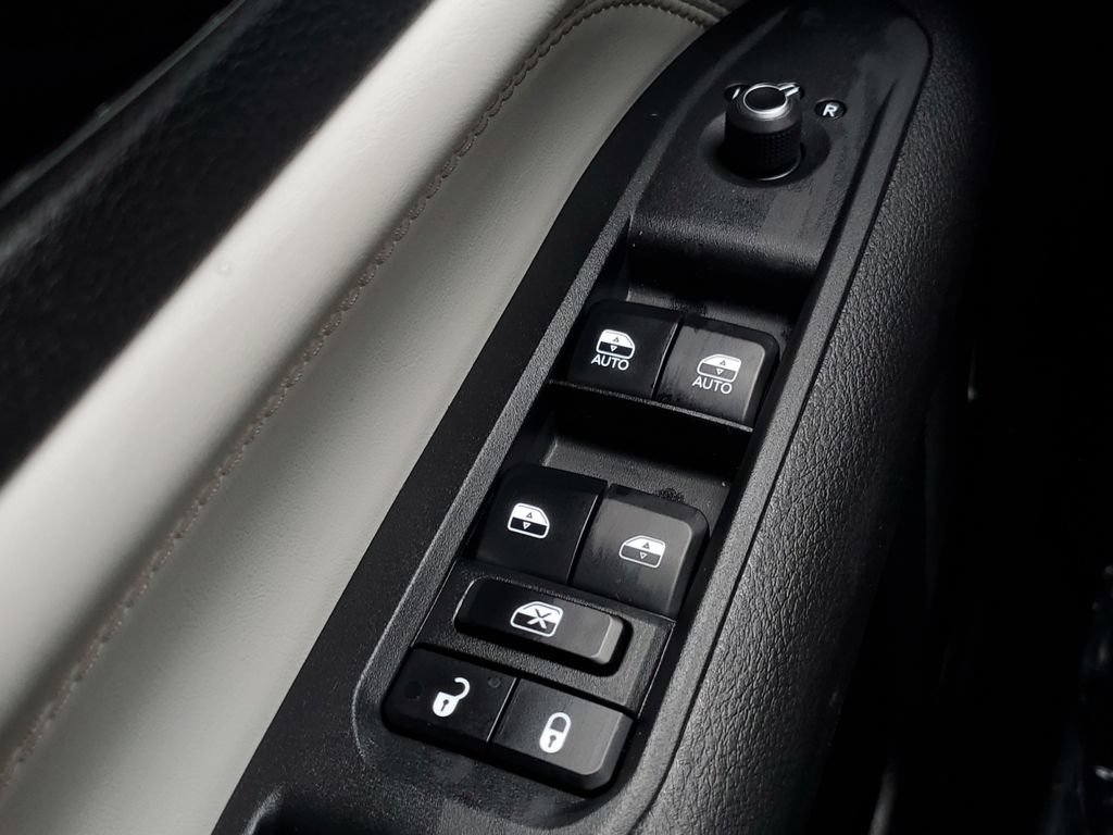 Used 2024 Jeep Compass Limited w/ Elite Group AWD/4WD image 23