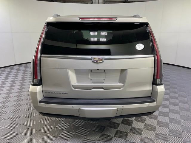 Used 2016 Cadillac Escalade ESV Luxury image 5