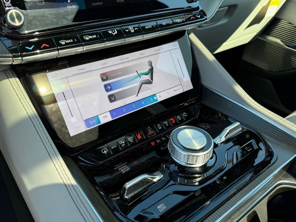 New 2026 Jeep Grand Wagoneer Summit AWD/4WD image 20