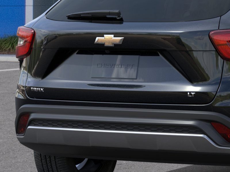 New 2026 Chevrolet Trax LT w/ Driver Confidence Package FWD image 14