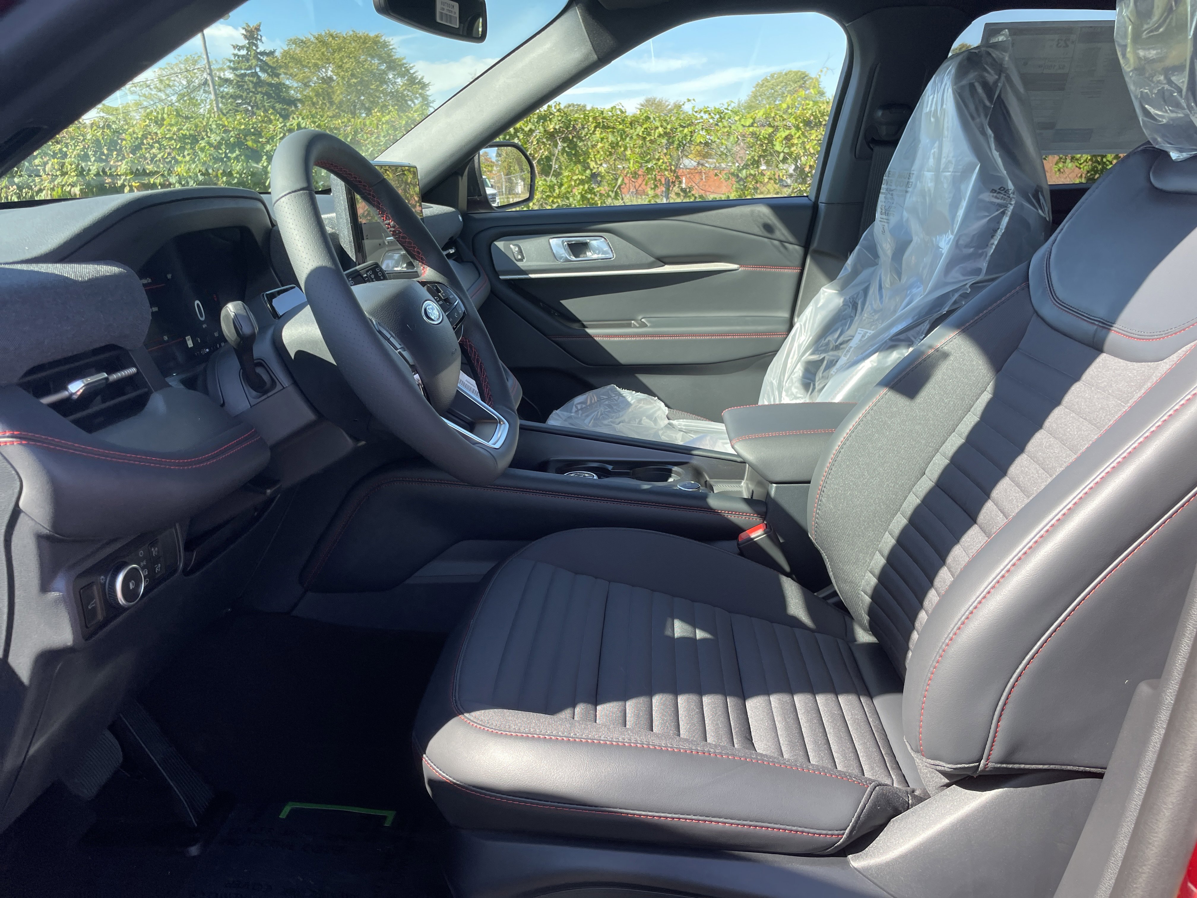 New 2026 Ford Explorer ST-Line image 10