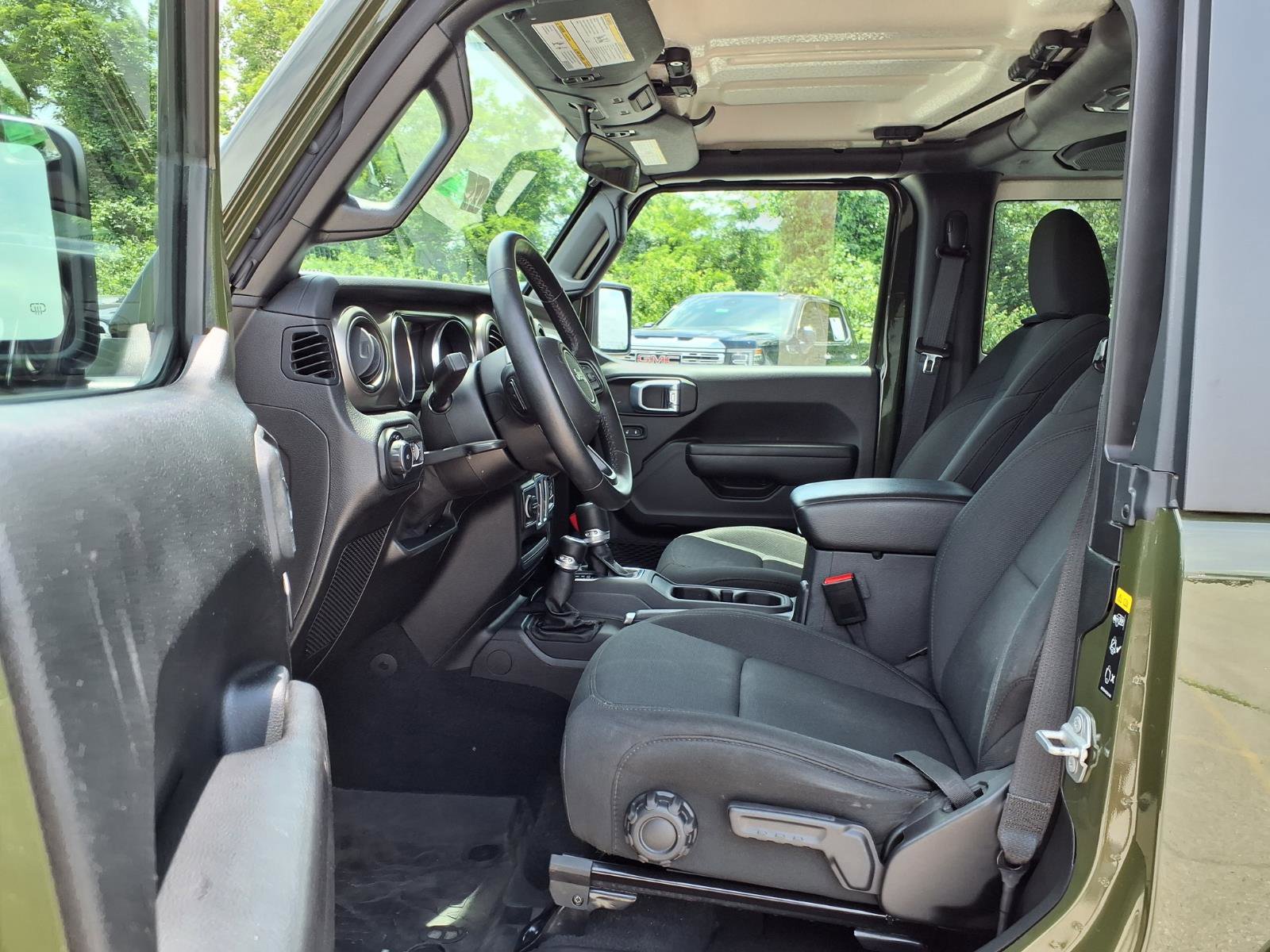 Used 2021 Jeep Wrangler Sport AWD/4WD image 22