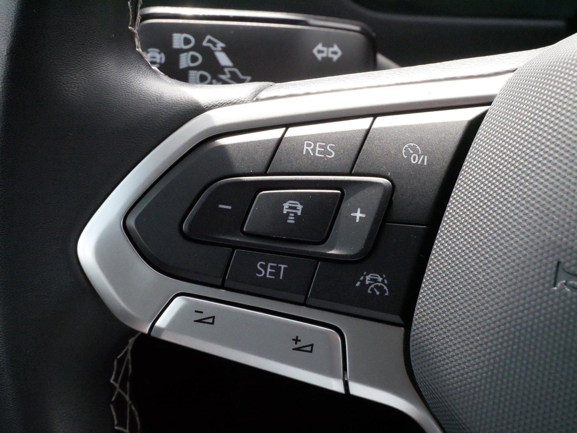 Certified 2024 Volkswagen Tiguan S image 25