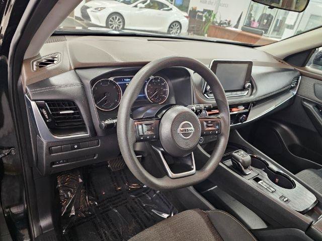 Used 2021 Nissan Rogue SV FWD image 9