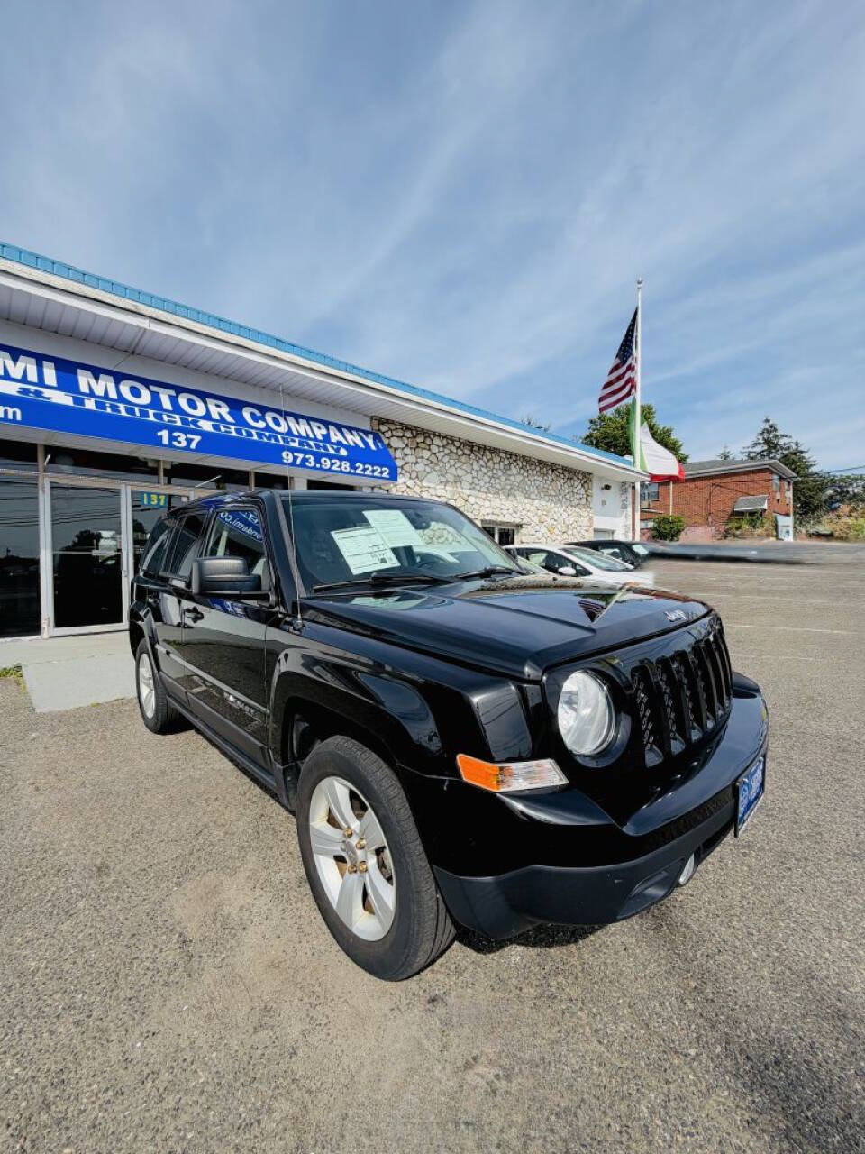 Used 2016 Jeep Patriot Sport w/ Power Value Group AWD/4WD image 2