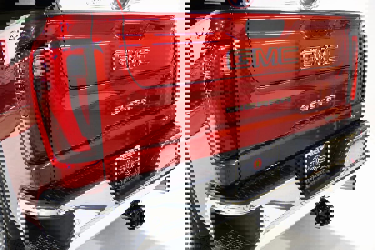 Used 2025 GMC Sierra 3500 SLT w/ SLT Premium Package image 81