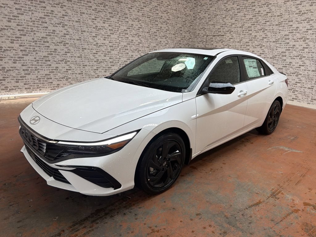 New 2026 Hyundai Elantra SEL Sport Premium FWD image 4