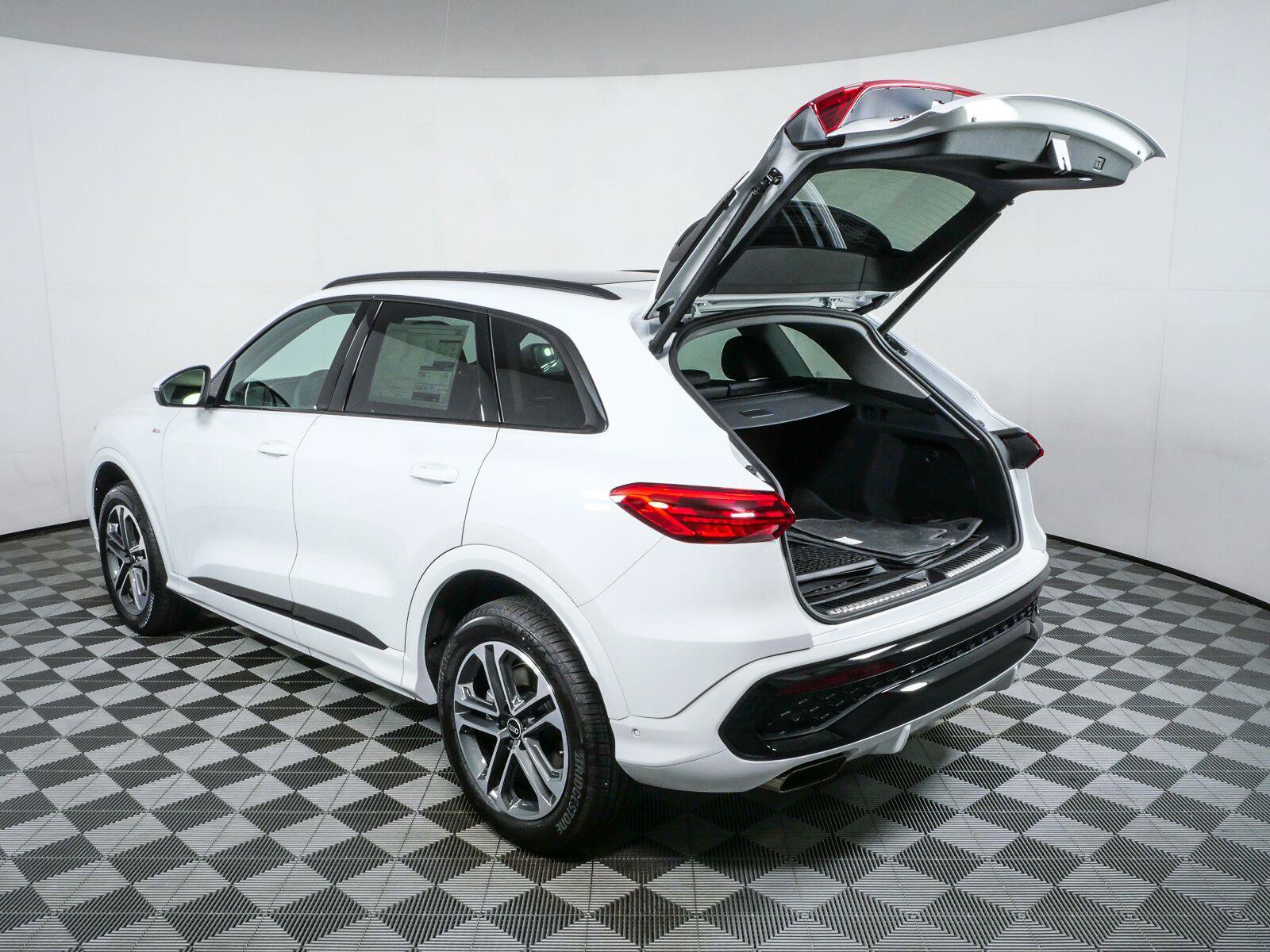 New 2026 Audi Q5 2.0T AWD/4WD image 35