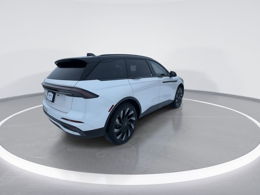 New 2026 Lincoln Nautilus Reserve image 8