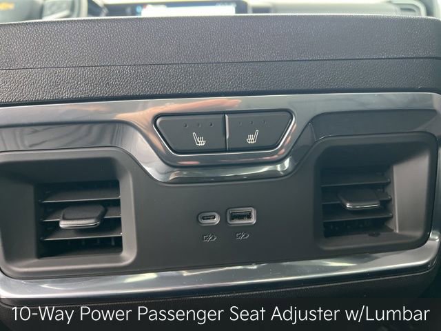 Used 2025 Chevrolet Silverado 1500 LTZ image 34