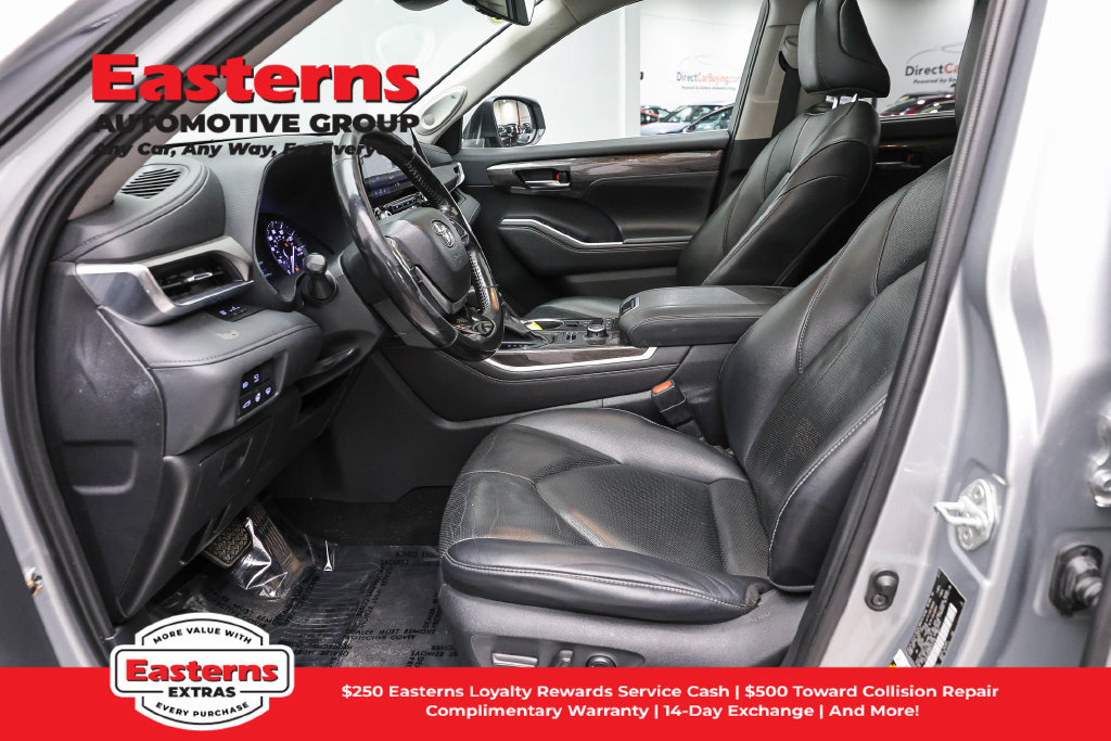Used 2021 Toyota Highlander Limited AWD/4WD image 15