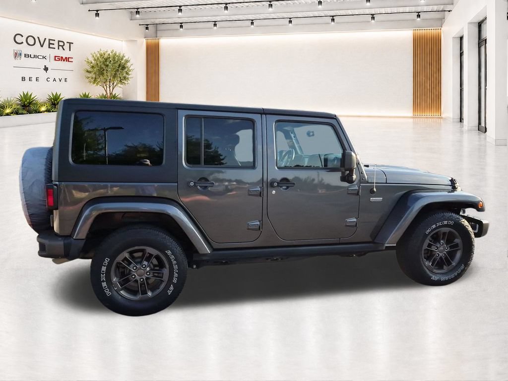Used 2016 Jeep Wrangler Unlimited Sahara AWD/4WD image 12
