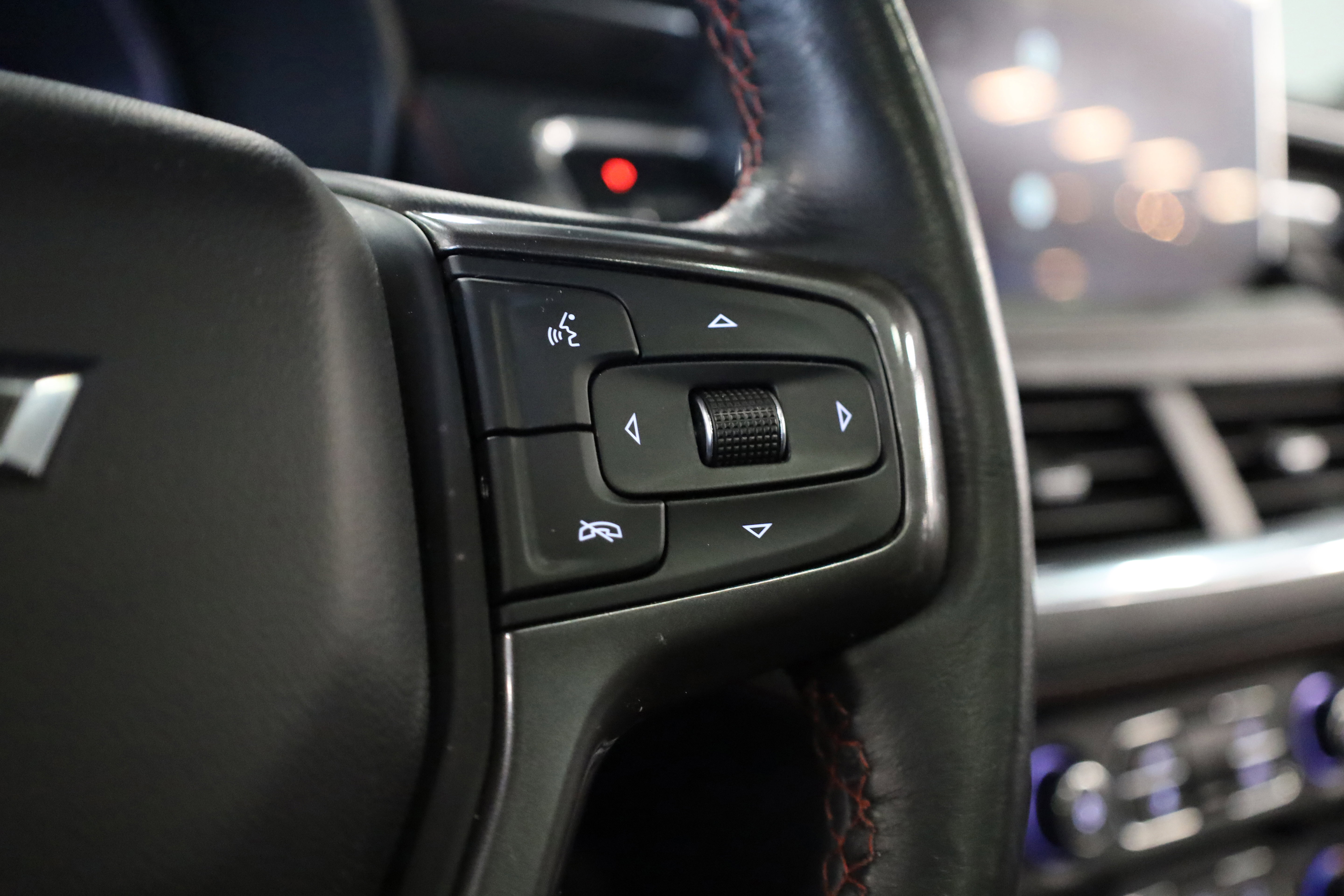 Used 2022 Chevrolet Tahoe RST w/ Luxury Package image 23