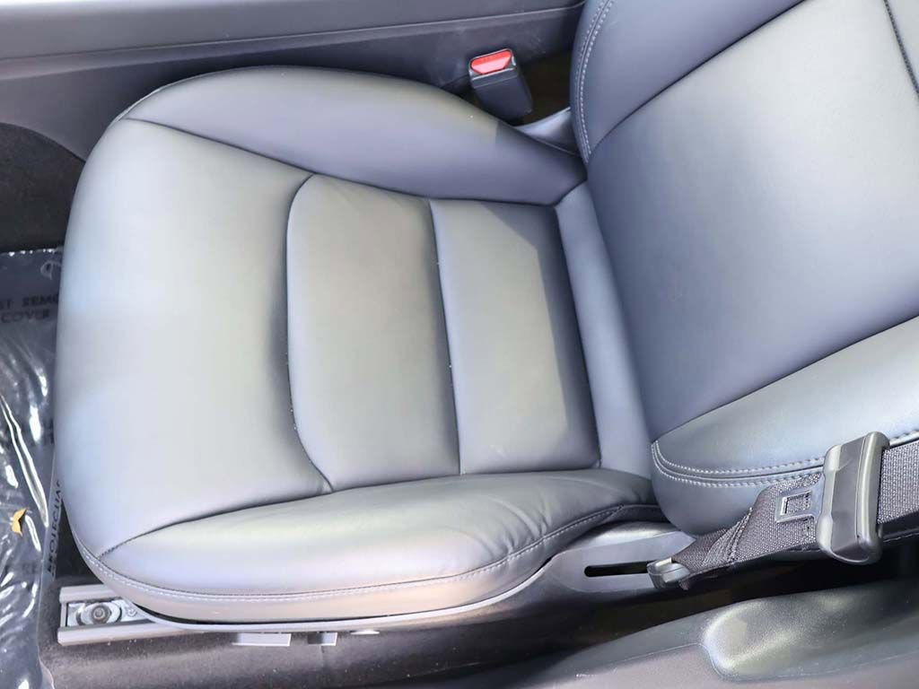 Used 2021 Tesla Model Y Long Range image 40