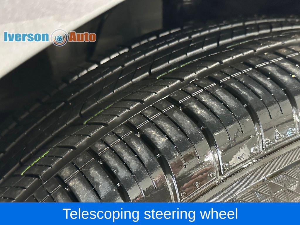 Used 2025 Nissan Murano SV w/ Cargo Package image 13