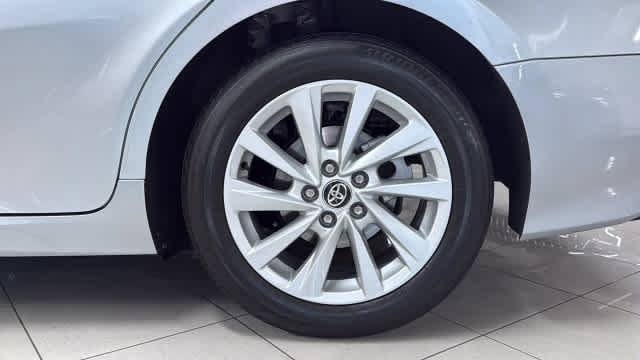 Used 2024 Toyota Camry LE w/ Convenience Package FWD image 11