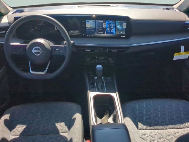 Used 2026 Nissan Kicks SV image 13