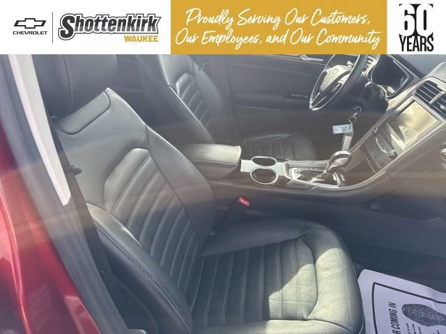 Used 2013 Ford Fusion SE image 22