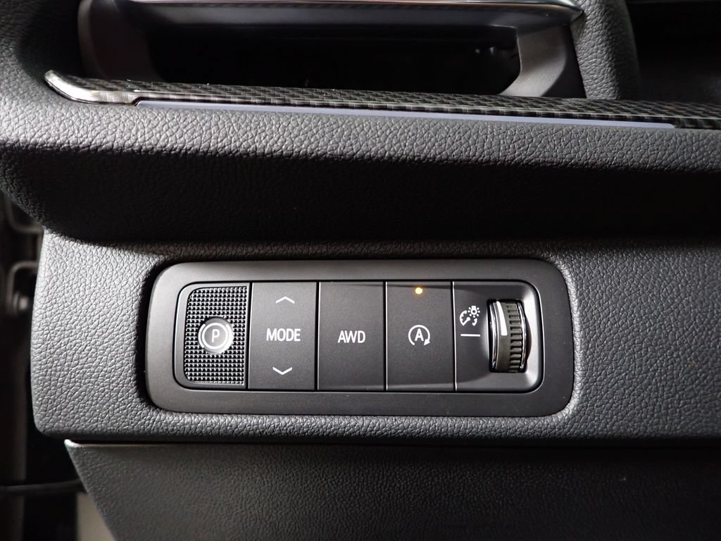 New 2027 Chevrolet Traverse Z71 w/ LPO, Floor Liner Package AWD/4WD image 26