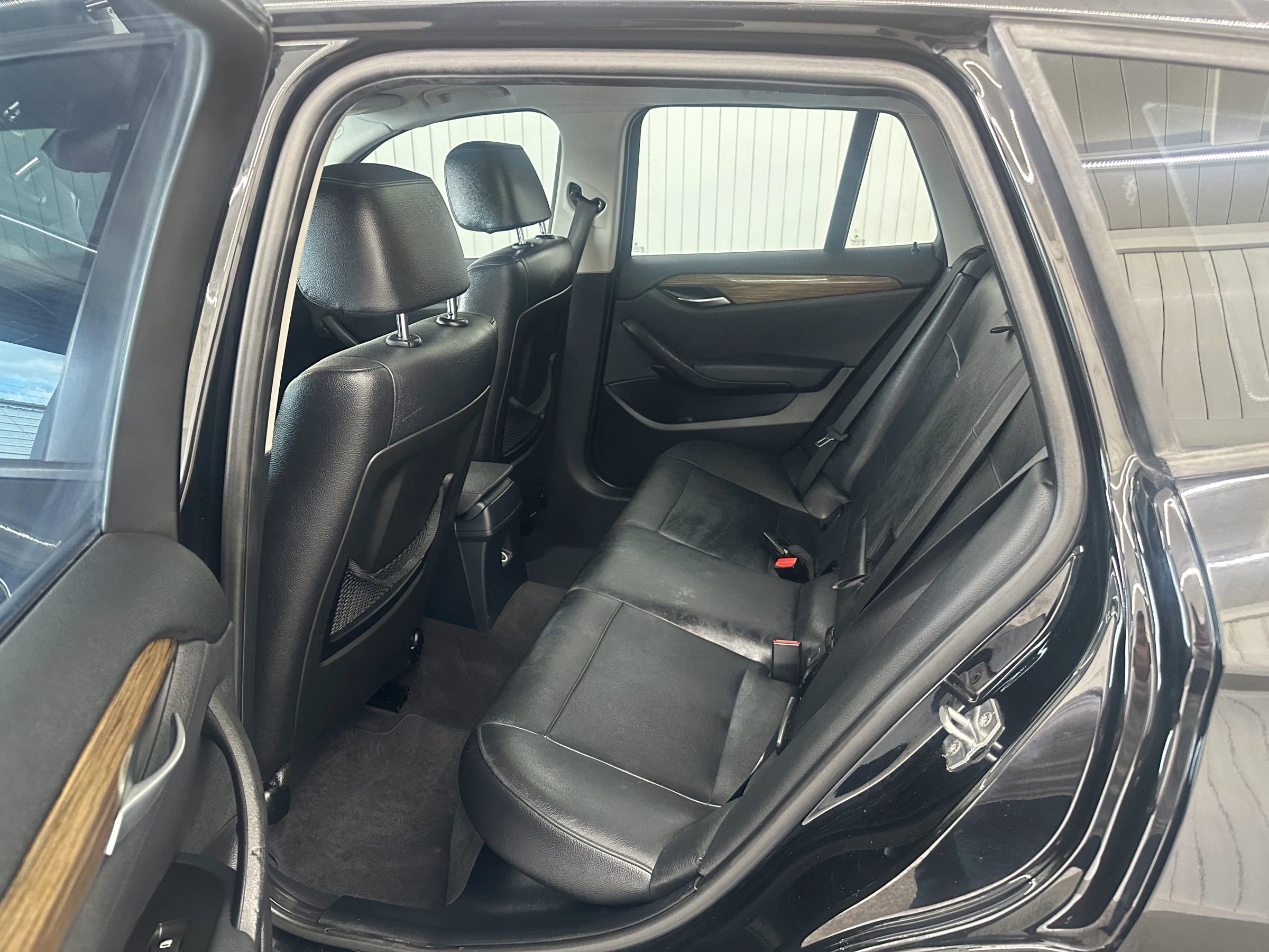 Used 2013 BMW X1 sDrive28i RWD image 11