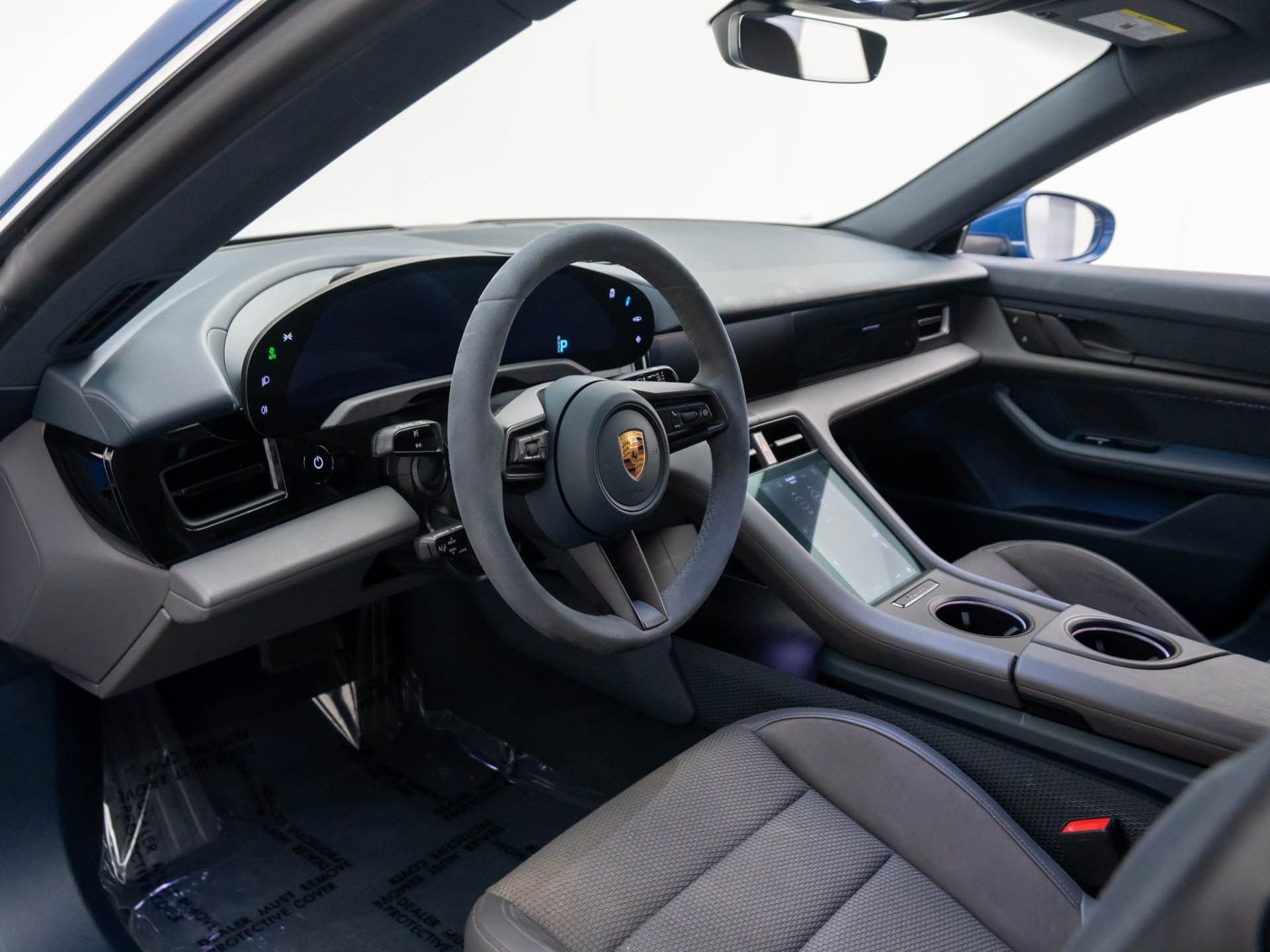 Certified 2022 Porsche Taycan 4S image 4