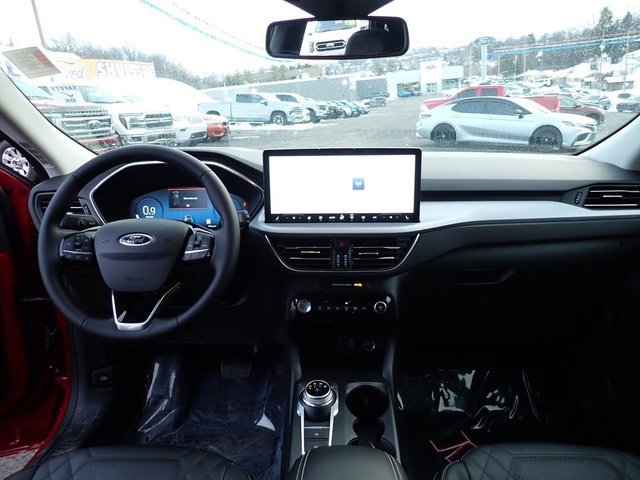 Certified 2024 Ford Escape Platinum w/ Premium Technology Package image 19