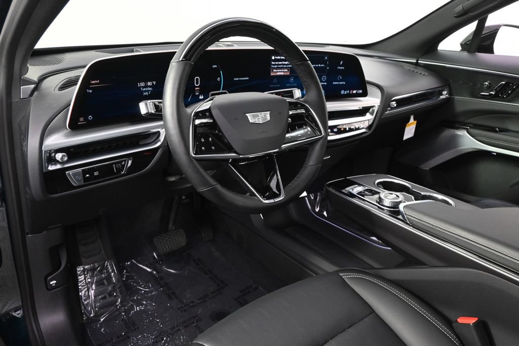 New 2026 Cadillac Lyriq Premium Luxury w/ LPO, Floor Liner Package AWD/4WD image 12