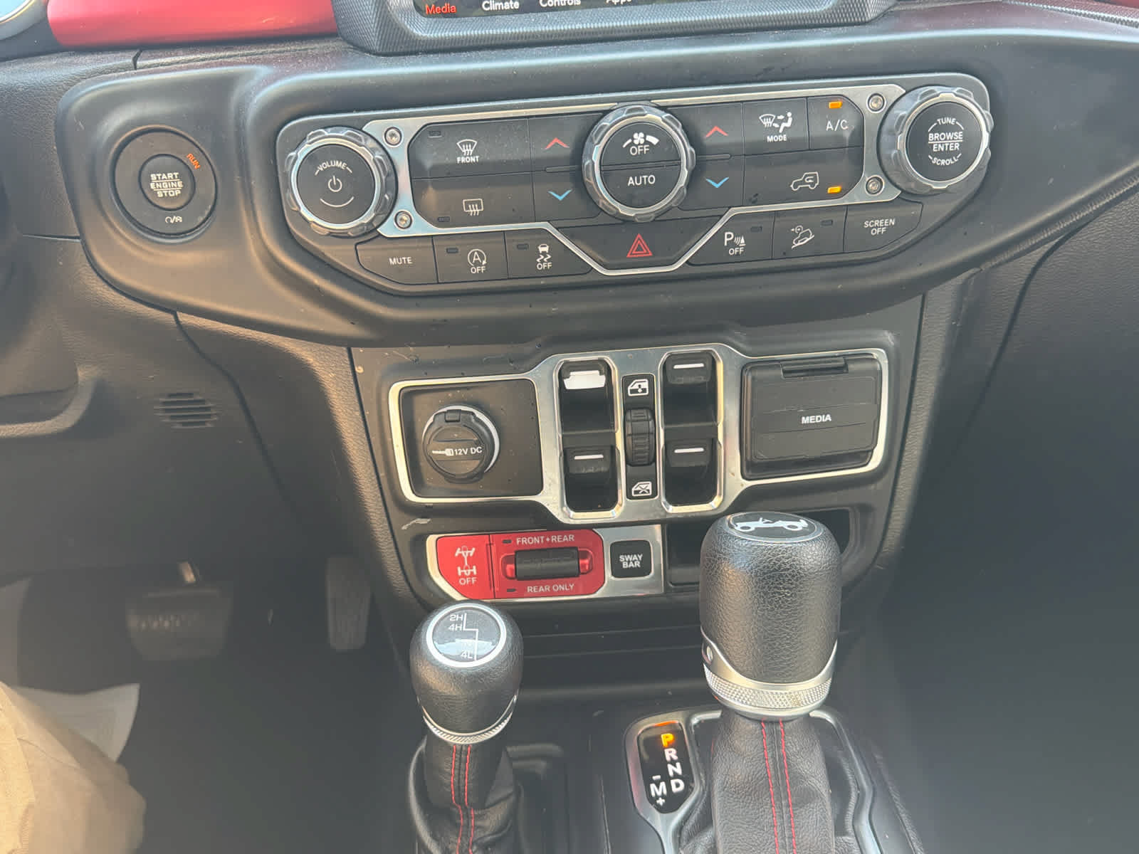 Used 2020 Jeep Wrangler Unlimited Rubicon AWD/4WD image 29