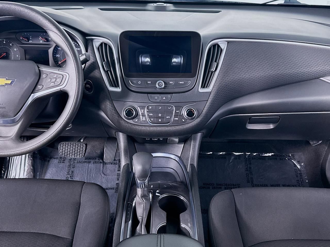 Used 2022 Chevrolet Malibu LT image 36