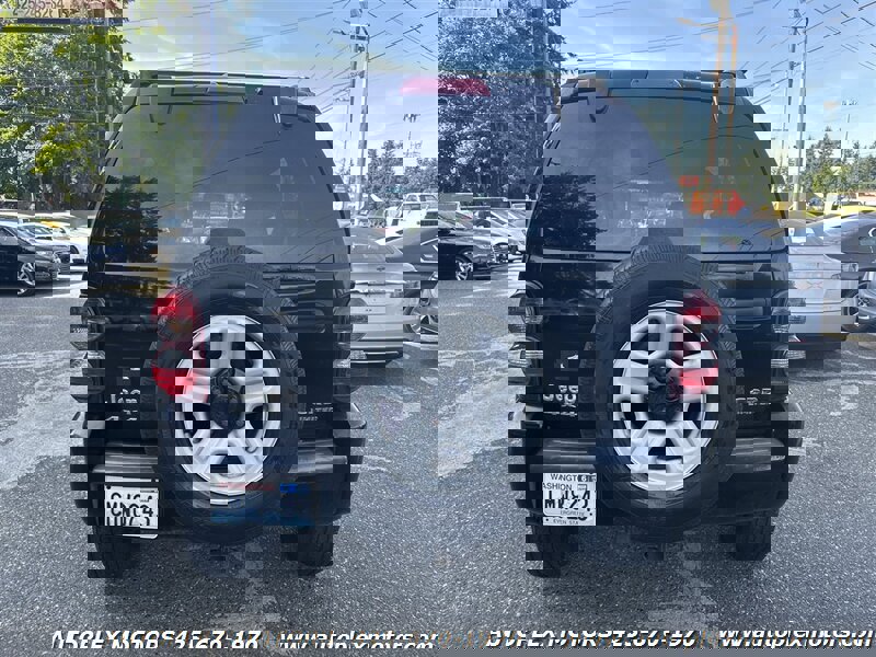 Used 2005 Jeep Liberty Limited image 6