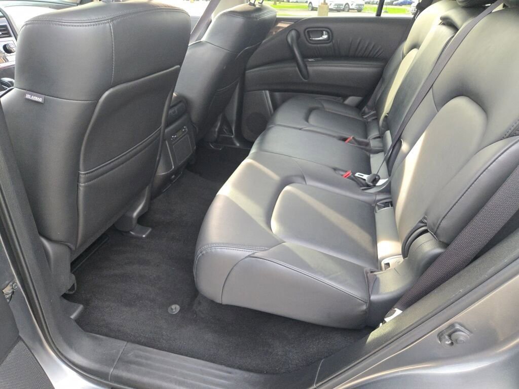 Used 2024 Nissan Armada SV image 19