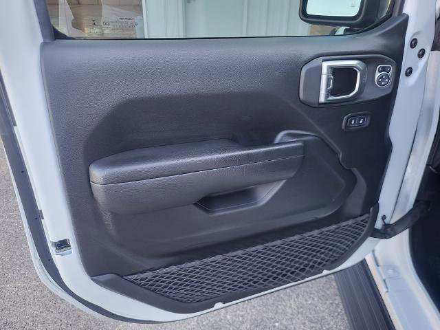 Used 2023 Jeep Wrangler Unlimited Sport image 15