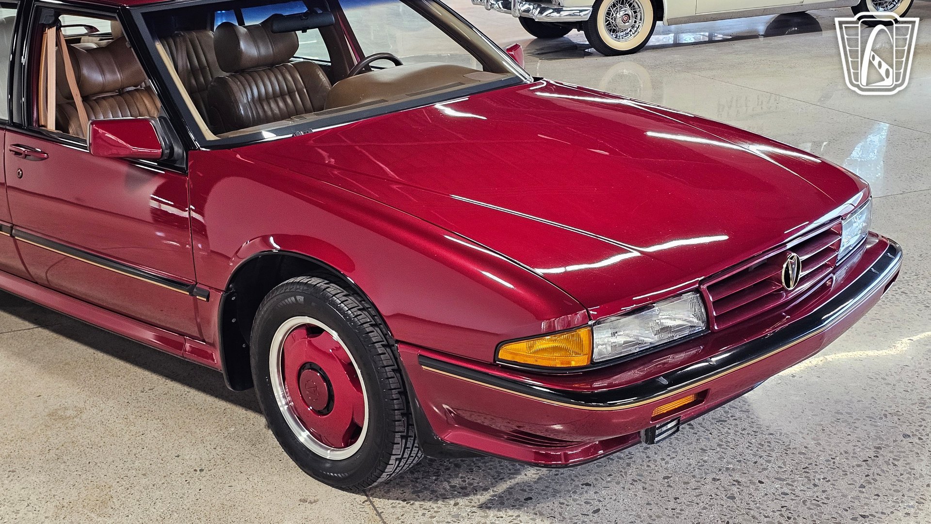 Used 1989 Pontiac Bonneville SSE FWD image 8