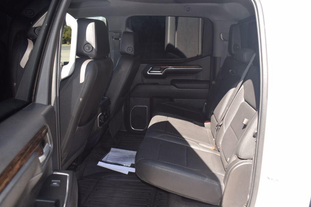 Used 2023 GMC Sierra 1500 Elevation w/ Elevation Premium Package image 9