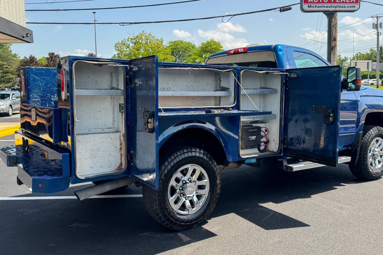 Used 2018 Chevrolet Silverado 3500 LT AWD/4WD image 16