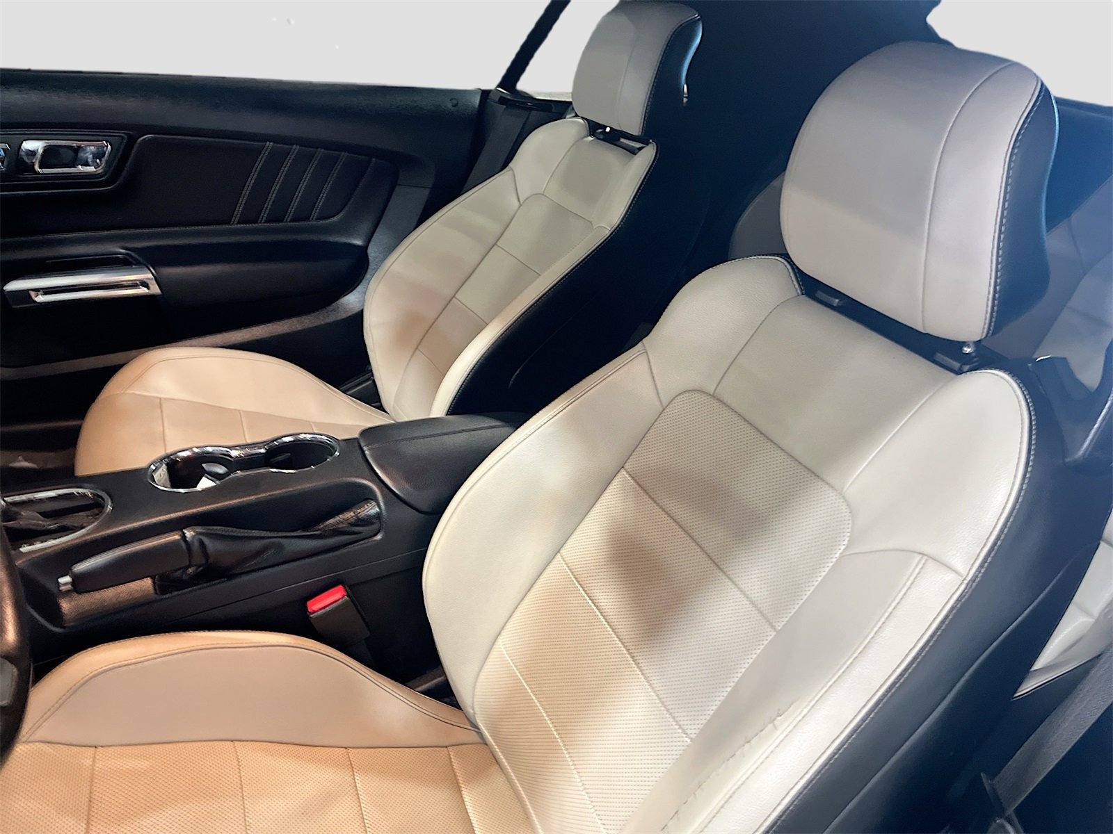 Used 2015 Ford Mustang Premium w/ Ecoboost Performance Package image 21