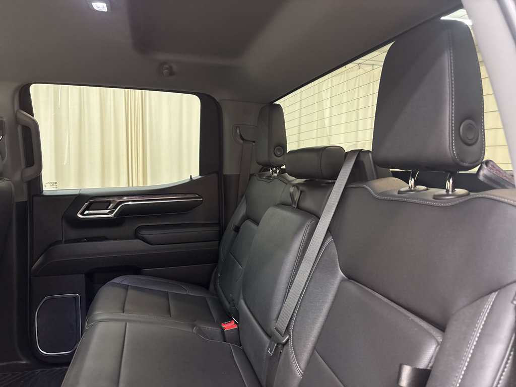 Used 2024 Chevrolet Silverado 1500 LTZ AWD/4WD image 28
