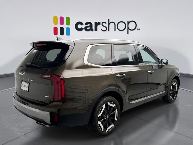 Used 2023 Kia Telluride S w/ S Sunroof Package image 5