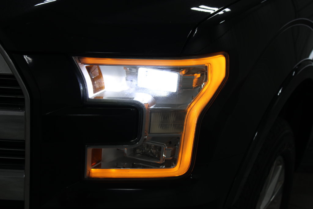 Used 2015 Ford F150 Lariat w/ Equipment Group 502A Luxury AWD/4WD image 13