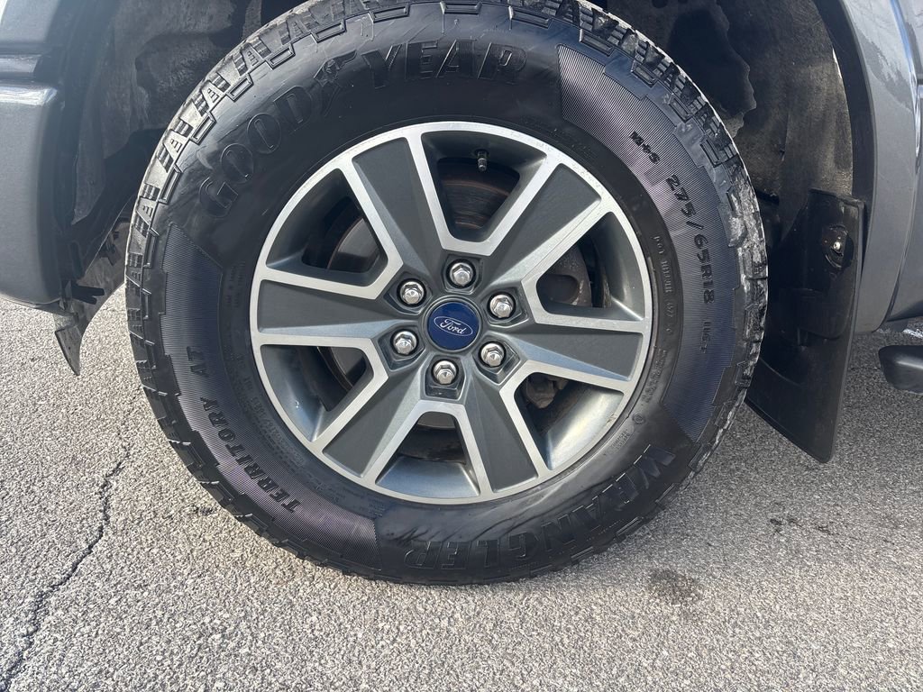 Used 2016 Ford F150 XLT w/ Equipment Group 302A Luxury image 32