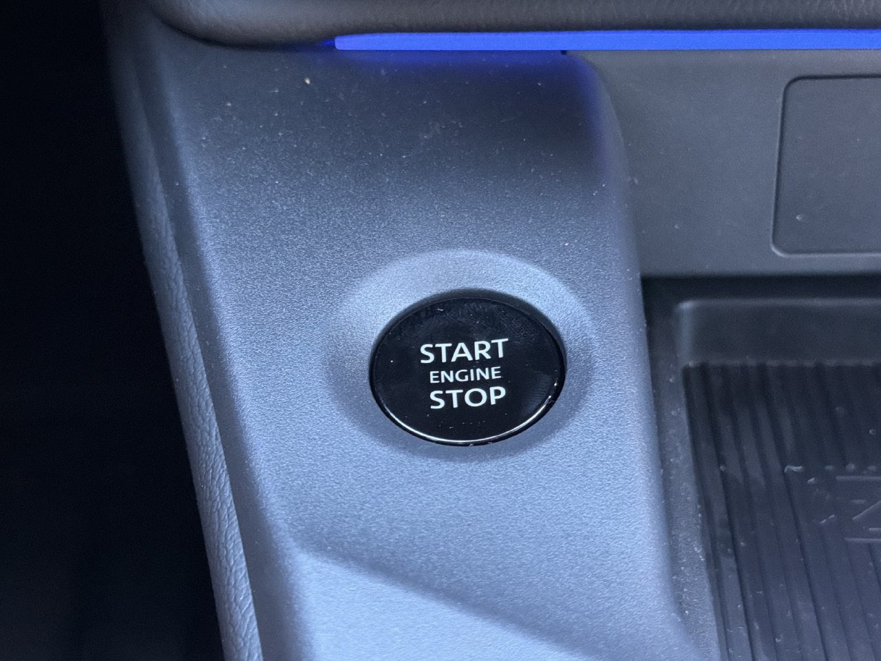 Used 2027 Nissan Sentra SR w/ SR Premium Package FWD image 8