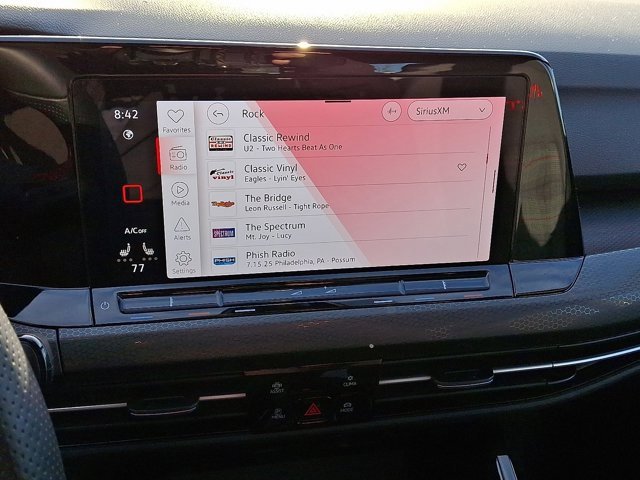 Used 2023 Volkswagen GTI SE image 18